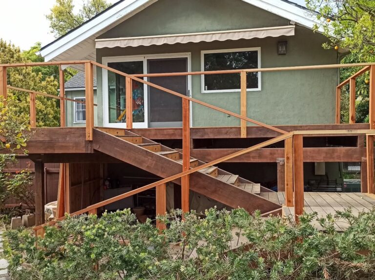 Custom deck and pergola build by ProHands in Los Angeles, Glendale and Burbank