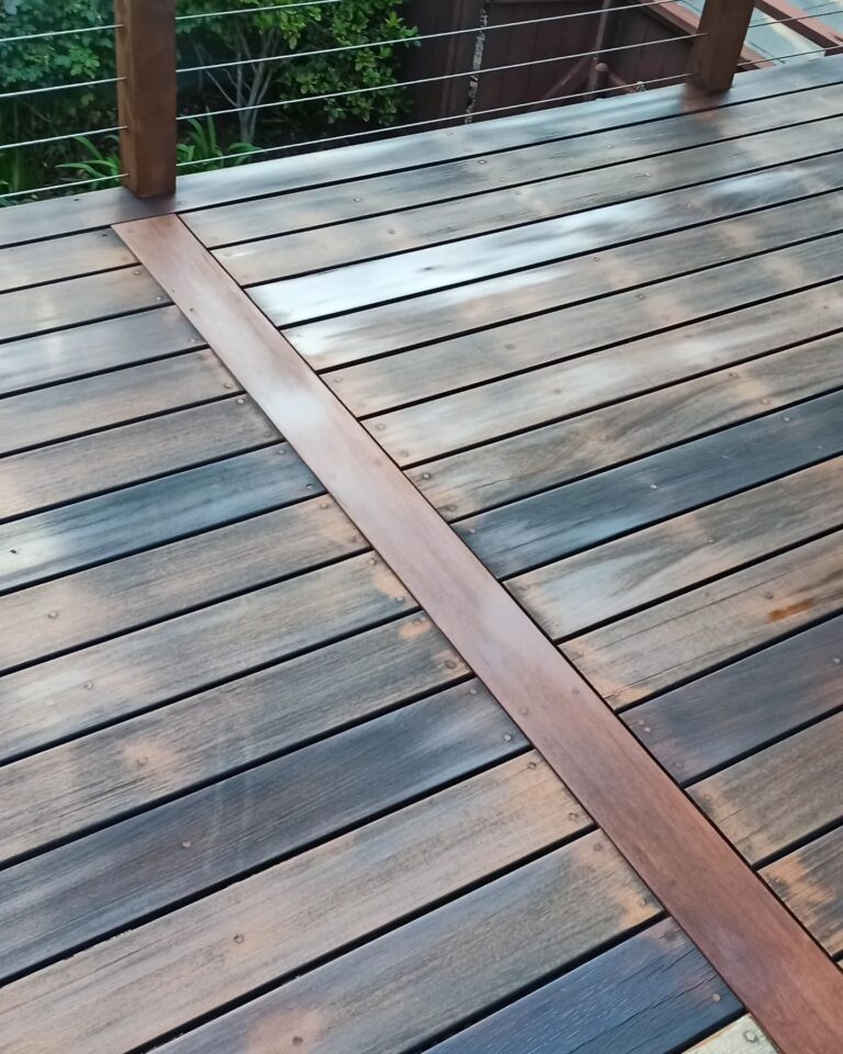Custom deck and pergola build by ProHands in Los Angeles, Glendale and Burbank