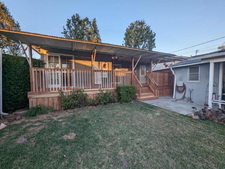 Custom deck and pergola build by ProHands in Los Angeles, Glendale and Burbank